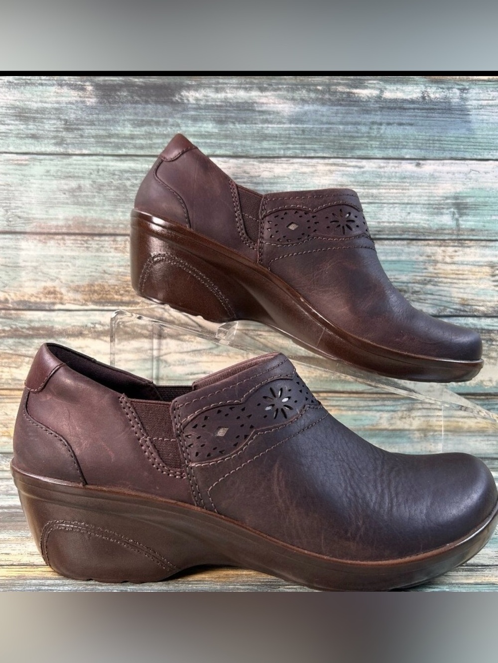 Clarks Clogs Womens Size 7M Brown Leather Slip On Dress Work Comfort Shoes
